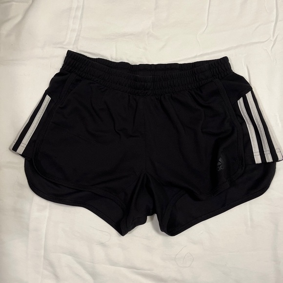 Adidas running shorts, size small, in great condition - Picture 1 of 2